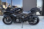 スズキ・GSX-S1000GT、グラススパークルブラック入荷しました！4