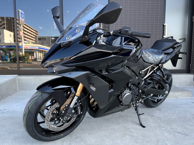 スズキ・GSX-S1000GT、グラススパークルブラック入荷しました！5