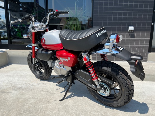 ホンダ・モンキー125　パールネビュラレッドの在庫が１台入荷致しました♪6