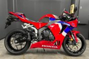 ホンダ・CBR600RRの中古車が入荷致しました♪2