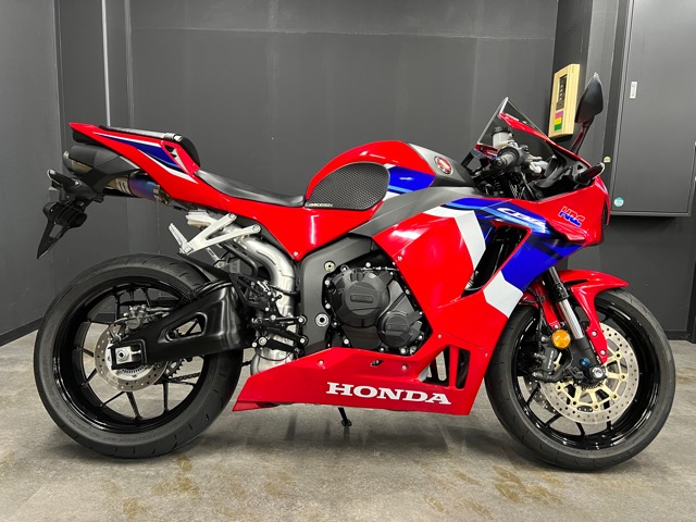 ホンダ・CBR600RRの中古車が入荷致しました♪2