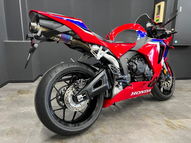 ホンダ・CBR600RRの中古車が入荷致しました♪3