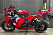 ホンダ・CBR600RRの中古車が入荷致しました♪4