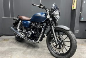 ホンダ・GB350のプチカスタム中古車が入荷しました♪