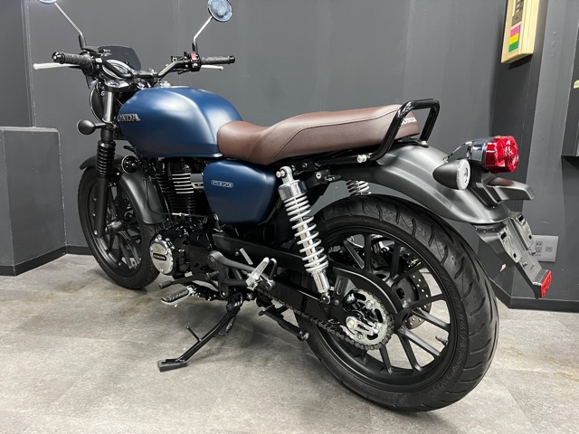 ホンダ・GB350のプチカスタム中古車が入荷しました♪5