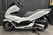 【中古車入荷！】グリップヒーター装備済み！ＰＣＸ１６０の中古車入荷です♪4